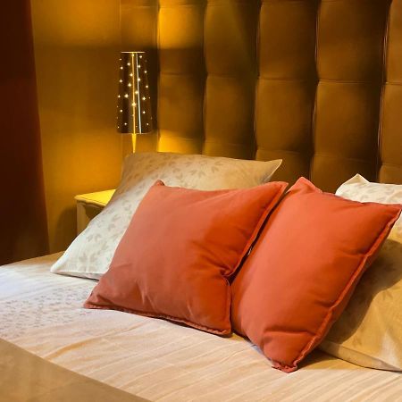Les 3 Rois By Yy Hotel Villers-Bocage  Bagian luar foto