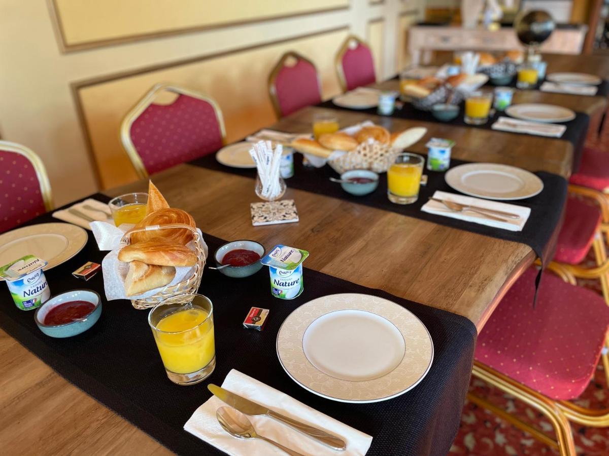 Les 3 Rois By Yy Hotel Villers-Bocage  Bagian luar foto