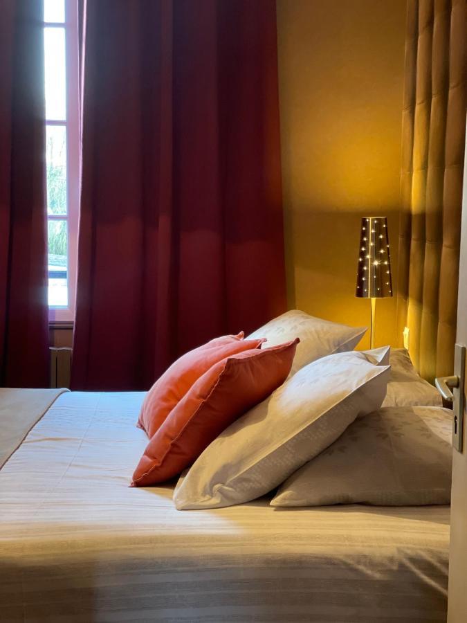 Les 3 Rois By Yy Hotel Villers-Bocage  Bagian luar foto