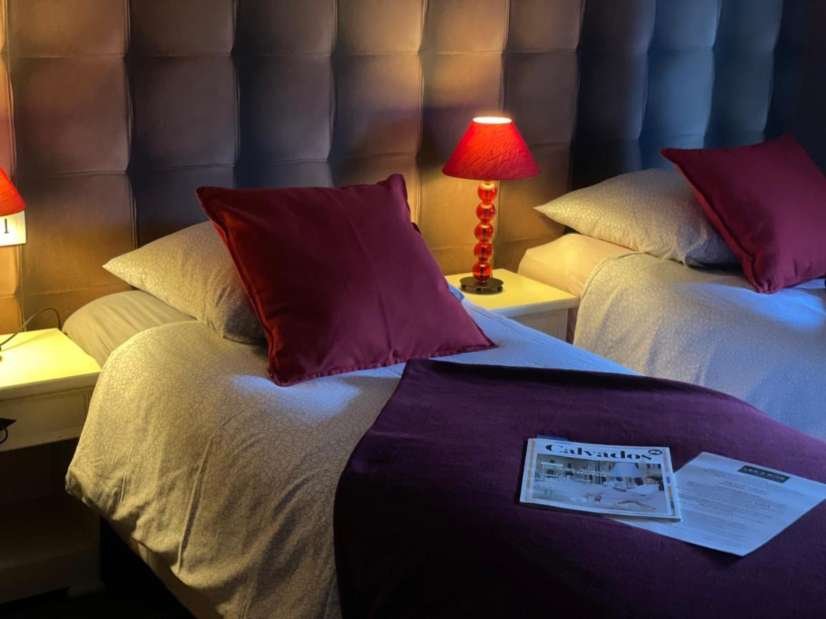 Les 3 Rois By Yy Hotel Villers-Bocage  Bagian luar foto